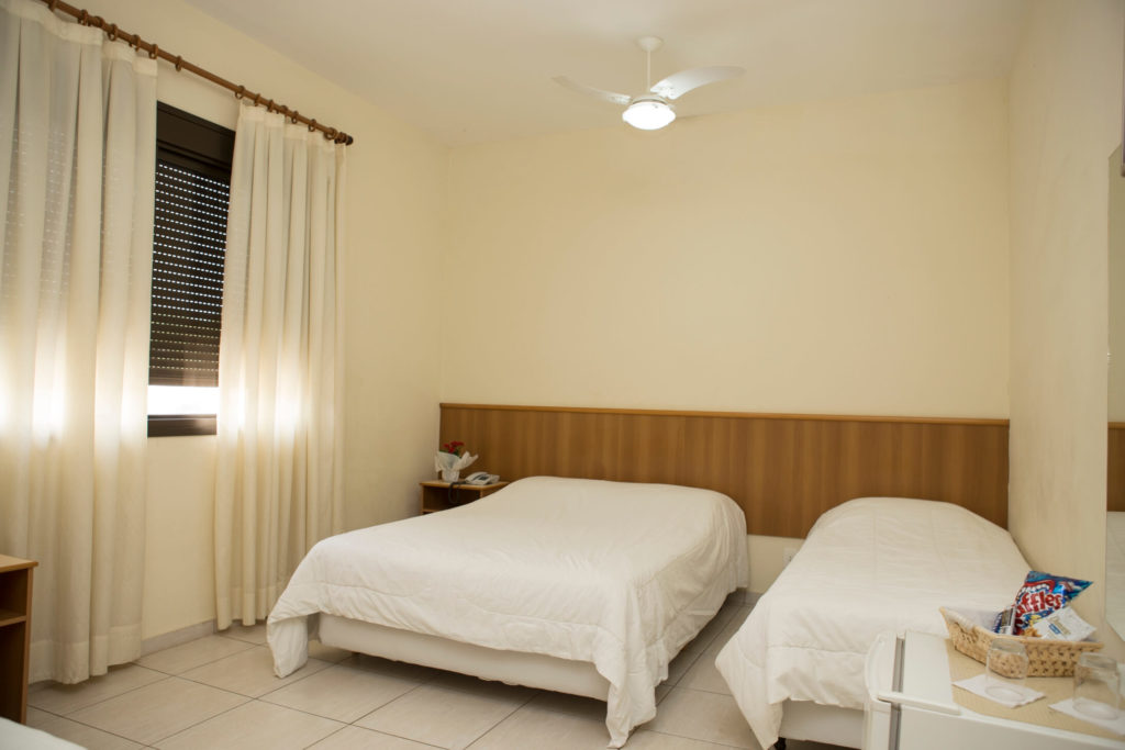Hotel Ouro Lavras - Quadro Luxo Quádruplo